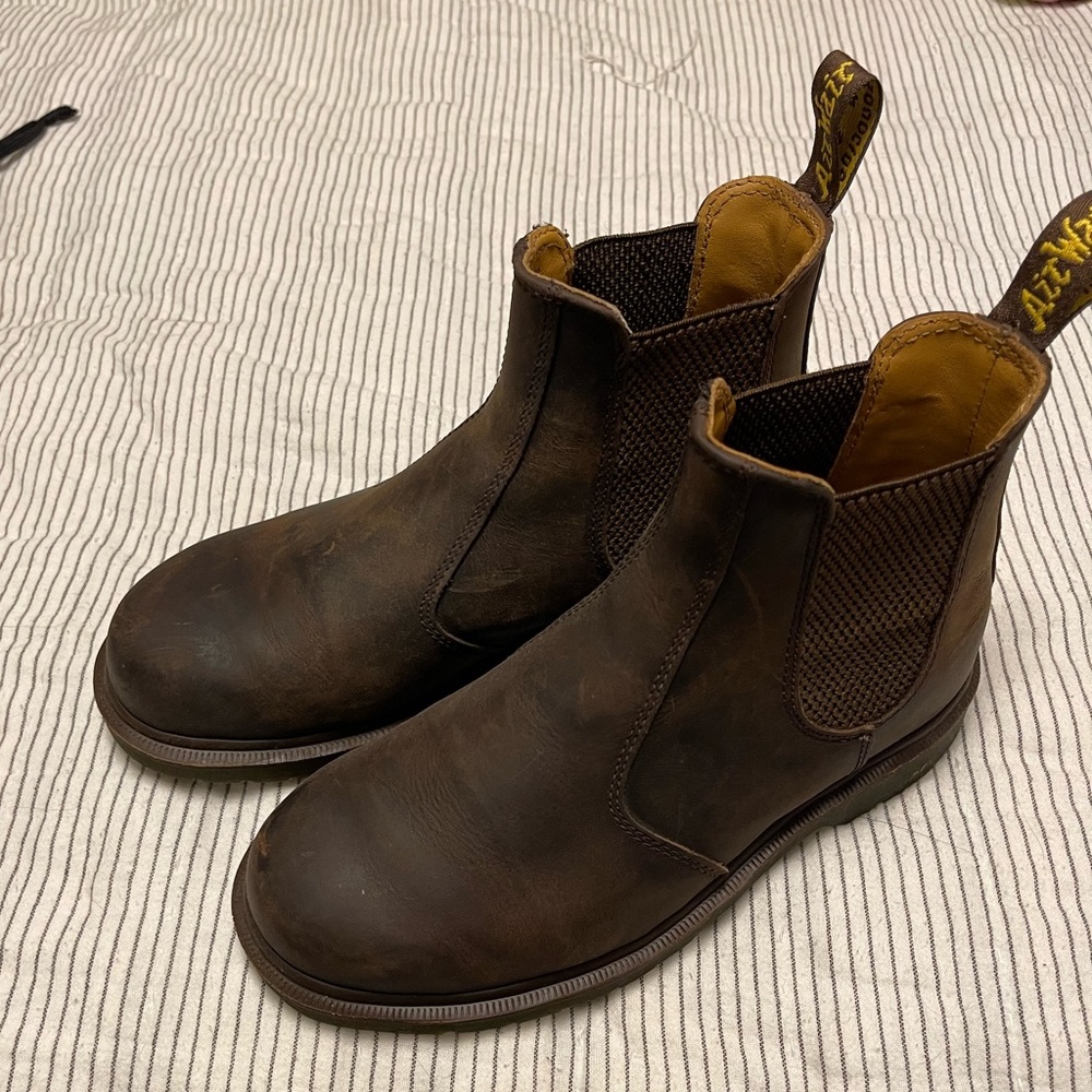 Dr Marten 2976 Crazy Horse Chelsea Boots